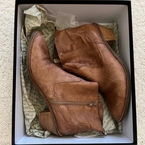 Kelsi Dagger Leather Bootie
